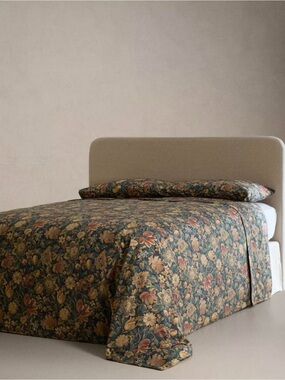 Zara Vintage Floral Comforter Set